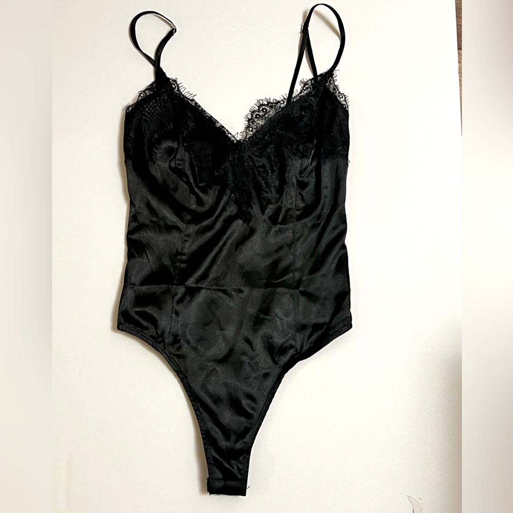 PrettyLittleThing Black Eyelash Sexy Lace Thong Bodysuit Layering Straps Sz 0